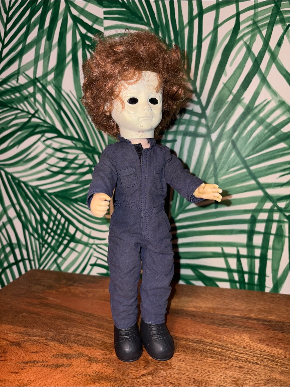 Mezco Living Dead Dolls 10” Michael Myers Halloween Doll Missing Knife